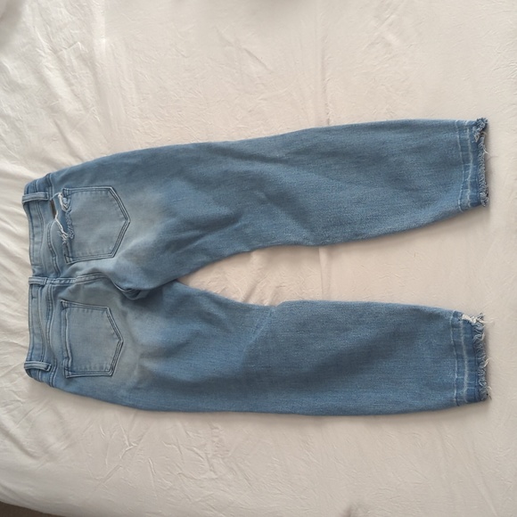 KanCan 28 Distressed Crop Jean - Picture 8 of 9